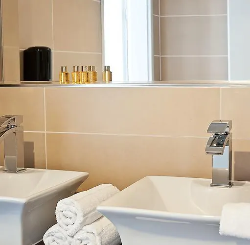 Pangeapeople & Hostal *