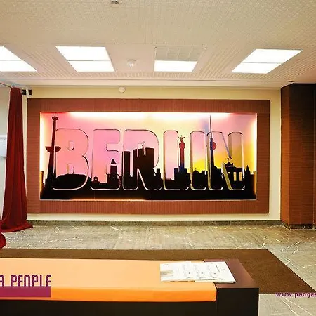 Pangeapeople & Хостел Берлин